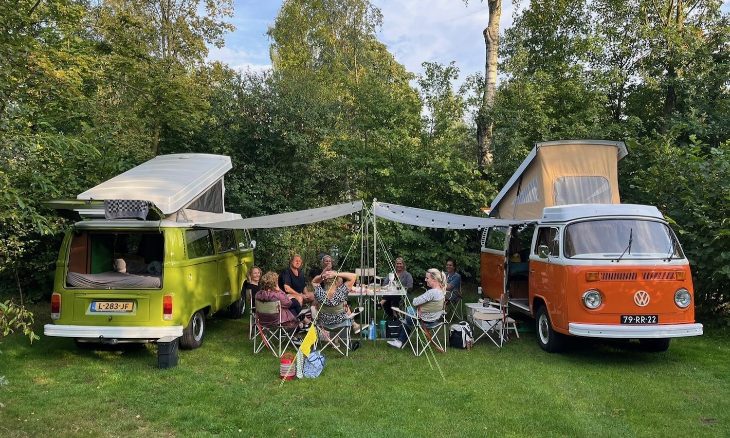 Groepskamperen met Volkswagen busjes huren